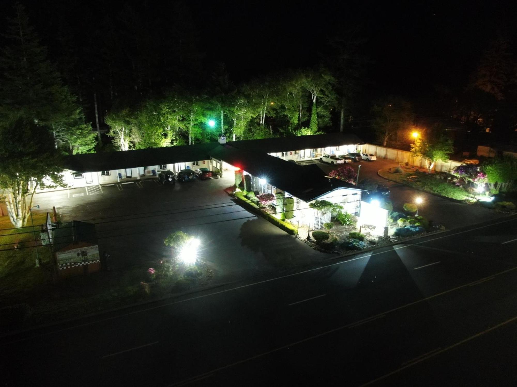 Ocean Breeze Motel Флоренс Экстерьер фото
