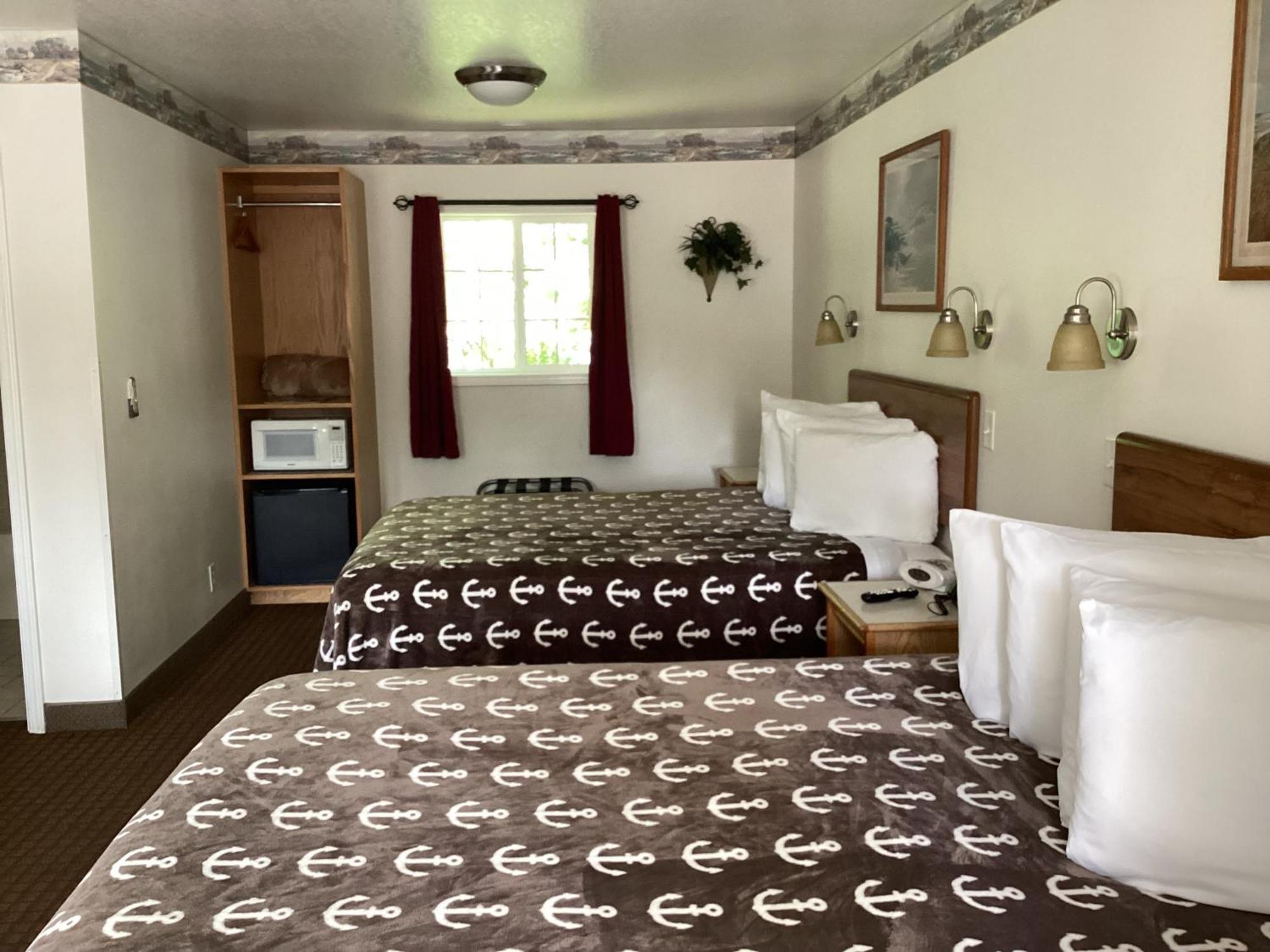 Ocean Breeze Motel Флоренс Экстерьер фото